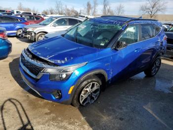  Salvage Kia Seltos