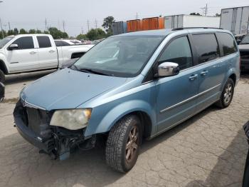  Salvage Chrysler Minivan