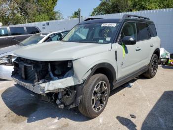  Salvage Ford Bronco