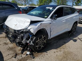  Salvage Hyundai TUCSON