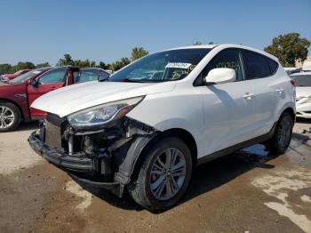  Salvage Hyundai TUCSON