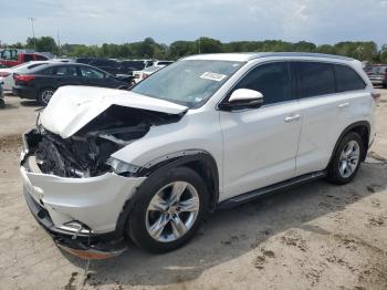  Salvage Toyota Highlander