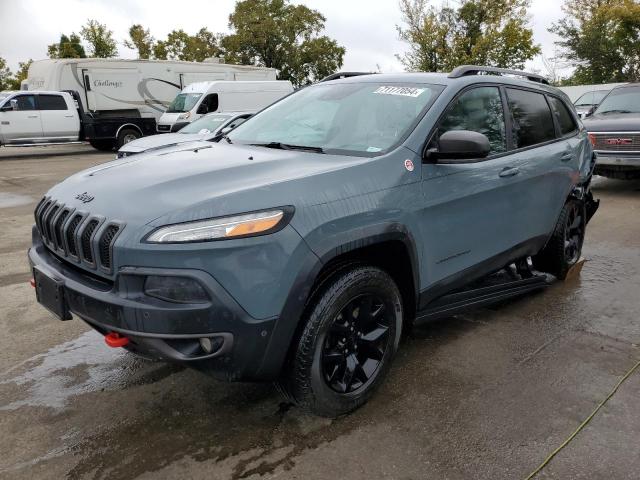  Salvage Jeep Cherokee