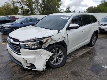  Salvage Toyota Highlander