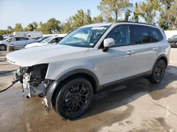  Salvage Kia Telluride