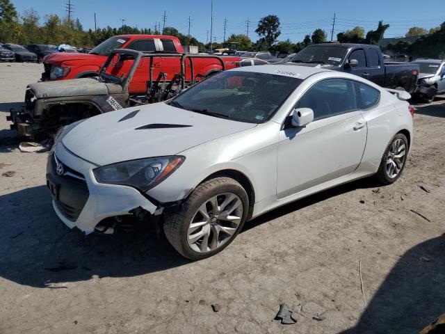  Salvage Hyundai Genesis