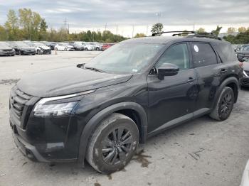  Salvage Nissan Pathfinder