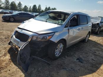  Salvage Kia Sedona