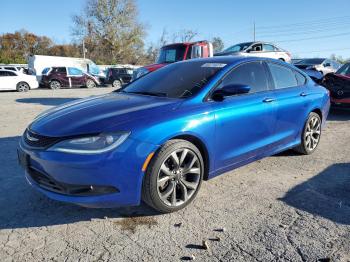  Salvage Chrysler 200