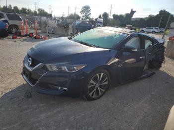  Salvage Nissan Maxima