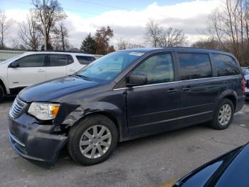  Salvage Chrysler Minivan