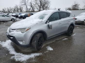  Salvage Toyota RAV4