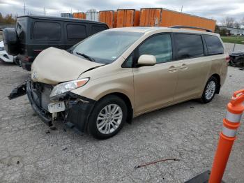  Salvage Toyota Sienna