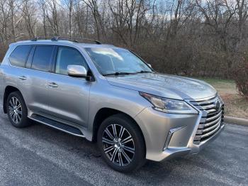  Salvage Lexus Lx570