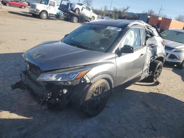  Salvage Nissan Kicks