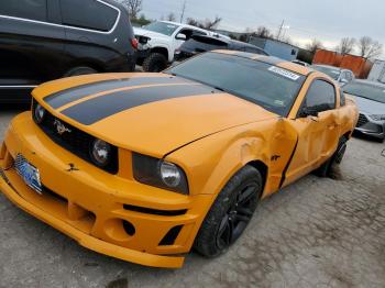  Salvage Ford Mustang