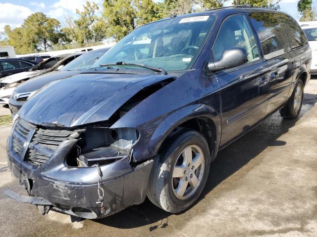  Salvage Dodge Caravan