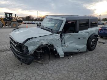  Salvage Ford Bronco