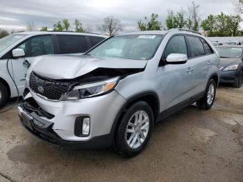  Salvage Kia Sorento