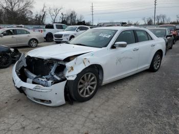  Salvage Chrysler 300