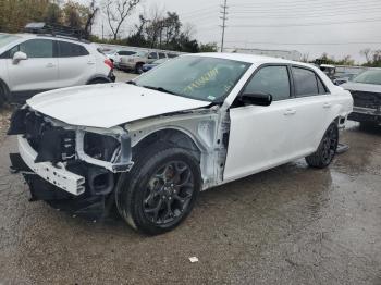  Salvage Chrysler 300