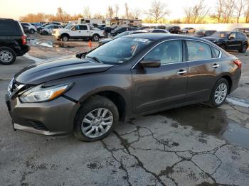  Salvage Nissan Altima