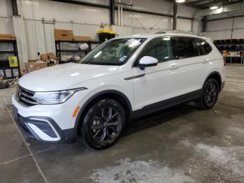  Salvage Volkswagen Tiguan