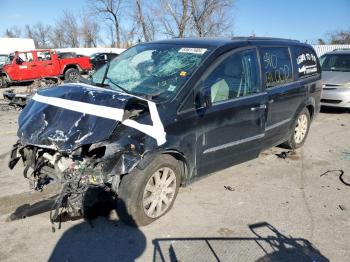  Salvage Chrysler Minivan