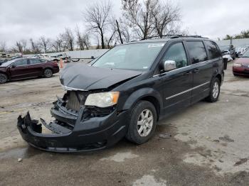  Salvage Chrysler Minivan