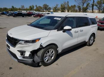  Salvage Kia Carnival