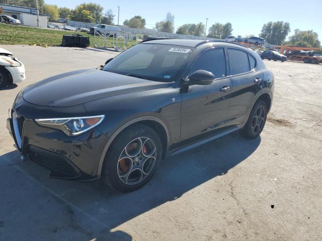  Salvage Alfa Romeo Stelvio