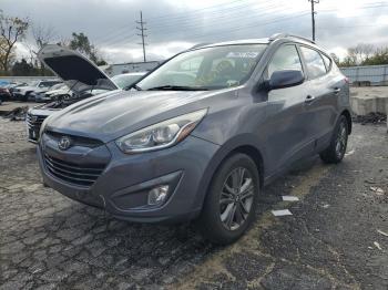  Salvage Hyundai TUCSON