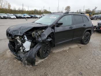  Salvage Jeep Cherokee