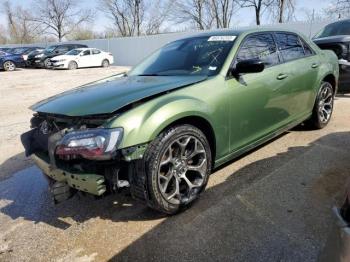  Salvage Chrysler 300