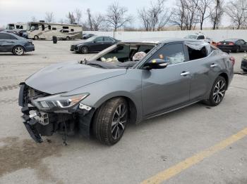  Salvage Nissan Maxima