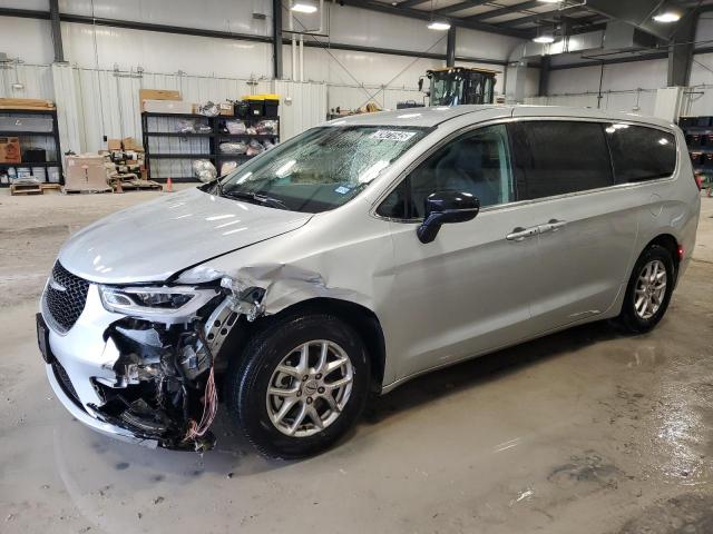  Salvage Chrysler Pacifica