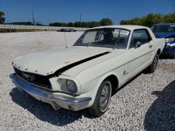  Salvage Ford Mustang