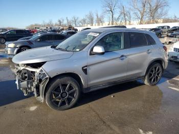  Salvage Mitsubishi Outlander