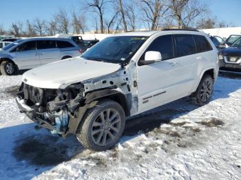  Salvage Jeep Grand Cherokee