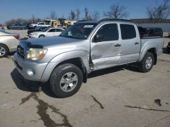  Salvage Toyota Tacoma