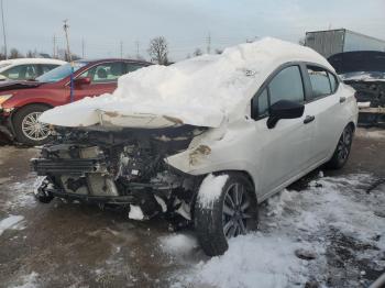  Salvage Nissan Versa