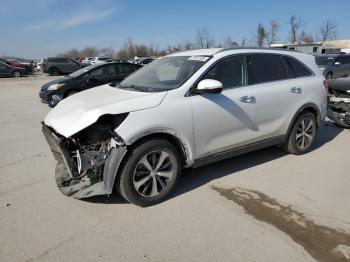  Salvage Kia Sorento