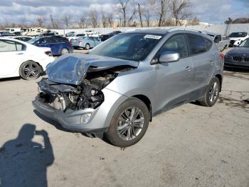  Salvage Hyundai TUCSON