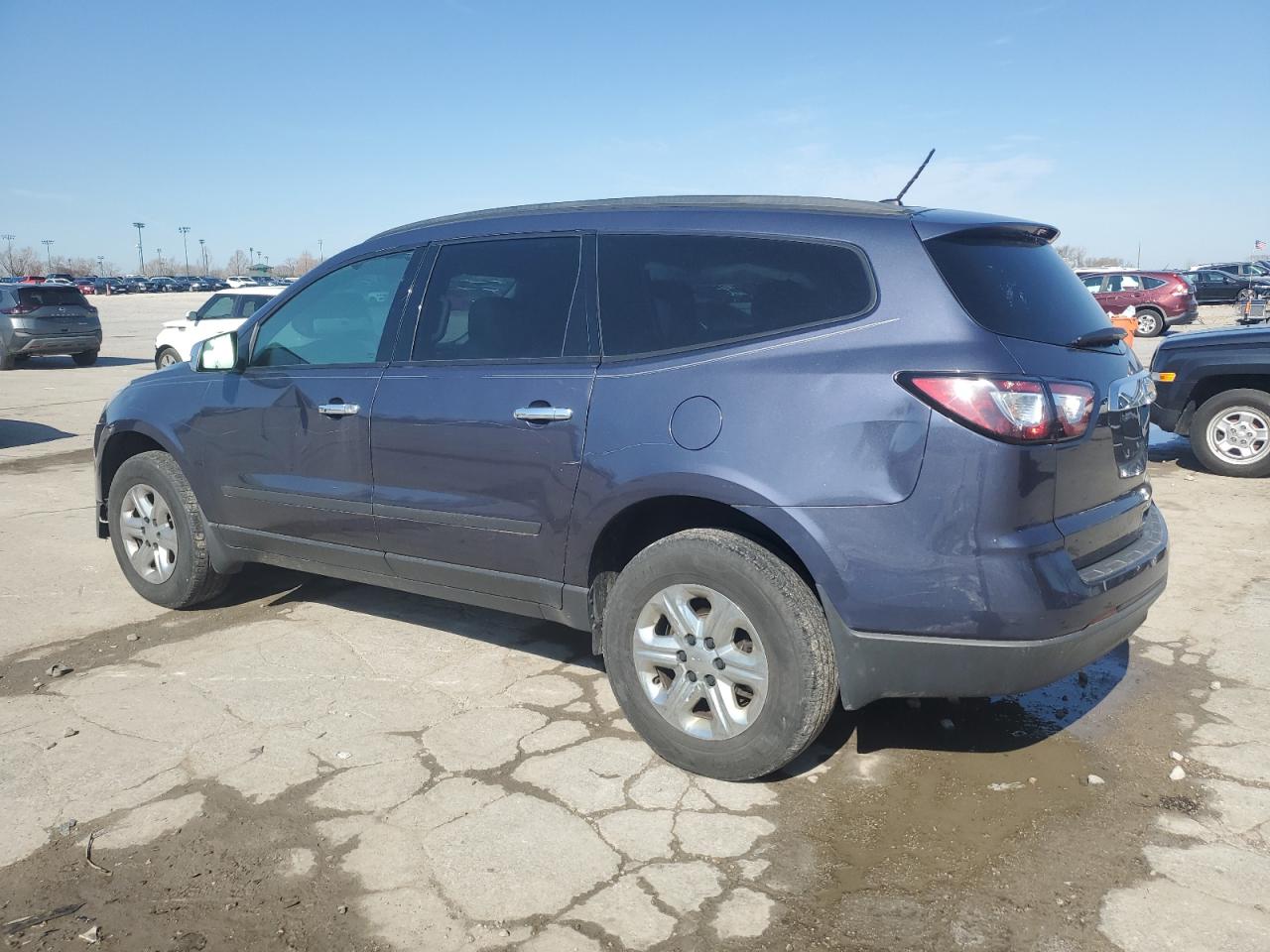 Chevrolet Traverse Ls Image 13