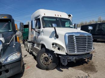  Salvage Freightliner Cascadia 1