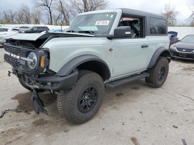  Salvage Ford Bronco