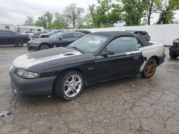  Salvage Ford Mustang
