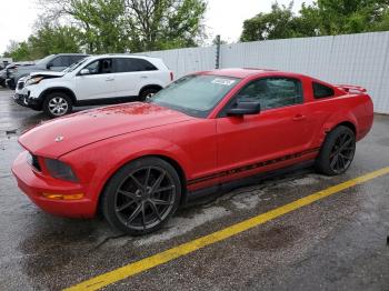  Salvage Ford Mustang