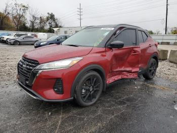 Salvage Nissan Kicks