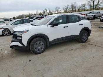  Salvage Nissan Kicks